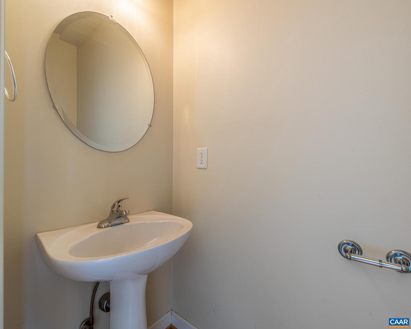 1015 CARRINGTON PL, CHARLOTTESVILLE, Virginia 22901, 3 Bedrooms Bedrooms, ,2 BathroomsBathrooms,Residential,For sale,1015 CARRINGTON PL,671812 MLS # 671812 1015 CARRINGTON PL, CHARLOTTESVILLE, Virginia 22901, 3 Bedrooms Bedrooms, ,2 BathroomsBathrooms,Residential,For sale,1015 CARRINGTON PL,671812 MLS # 671812