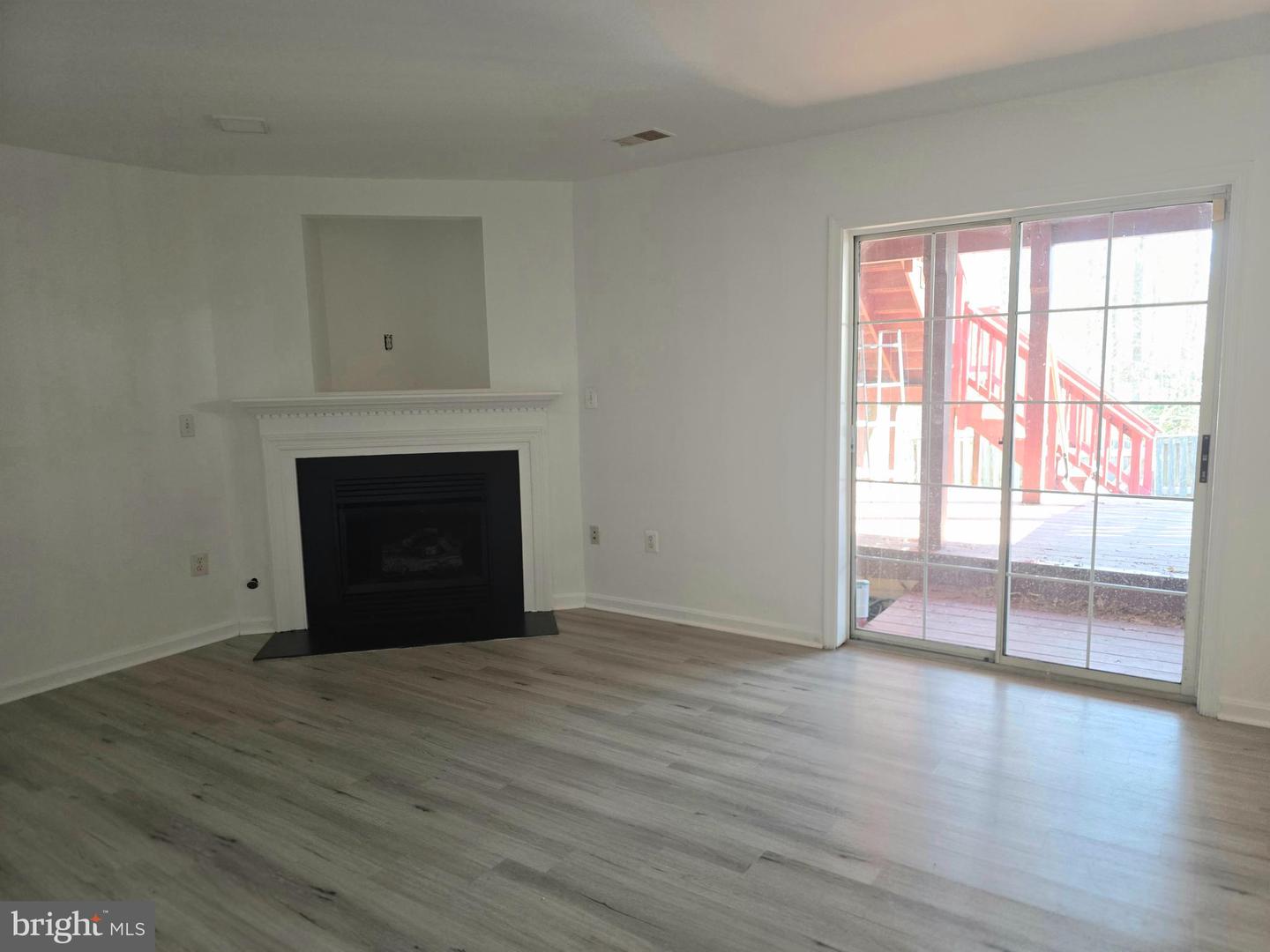 15045 GALAPAGOS PL, WOODBRIDGE, Virginia 22193, 3 Bedrooms Bedrooms, 7 Rooms Rooms,3 BathroomsBathrooms,Residential,For sale,15045 GALAPAGOS PL,VAPW2105578 MLS # VAPW2105578