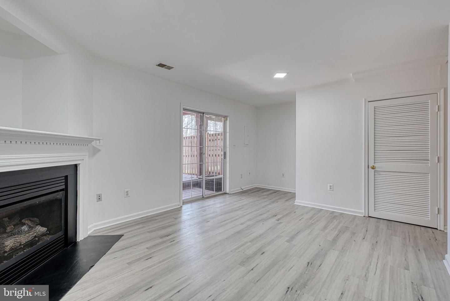 15045 GALAPAGOS PL, WOODBRIDGE, Virginia 22193, 3 Bedrooms Bedrooms, 7 Rooms Rooms,3 BathroomsBathrooms,Residential,For sale,15045 GALAPAGOS PL,VAPW2105578 MLS # VAPW2105578