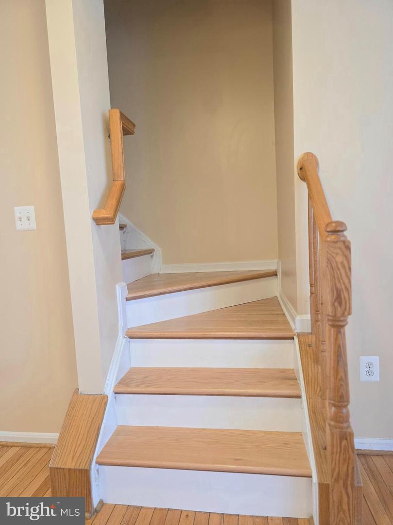 15045 GALAPAGOS PL, WOODBRIDGE, Virginia 22193, 3 Bedrooms Bedrooms, 7 Rooms Rooms,3 BathroomsBathrooms,Residential,For sale,15045 GALAPAGOS PL,VAPW2105578 MLS # VAPW2105578