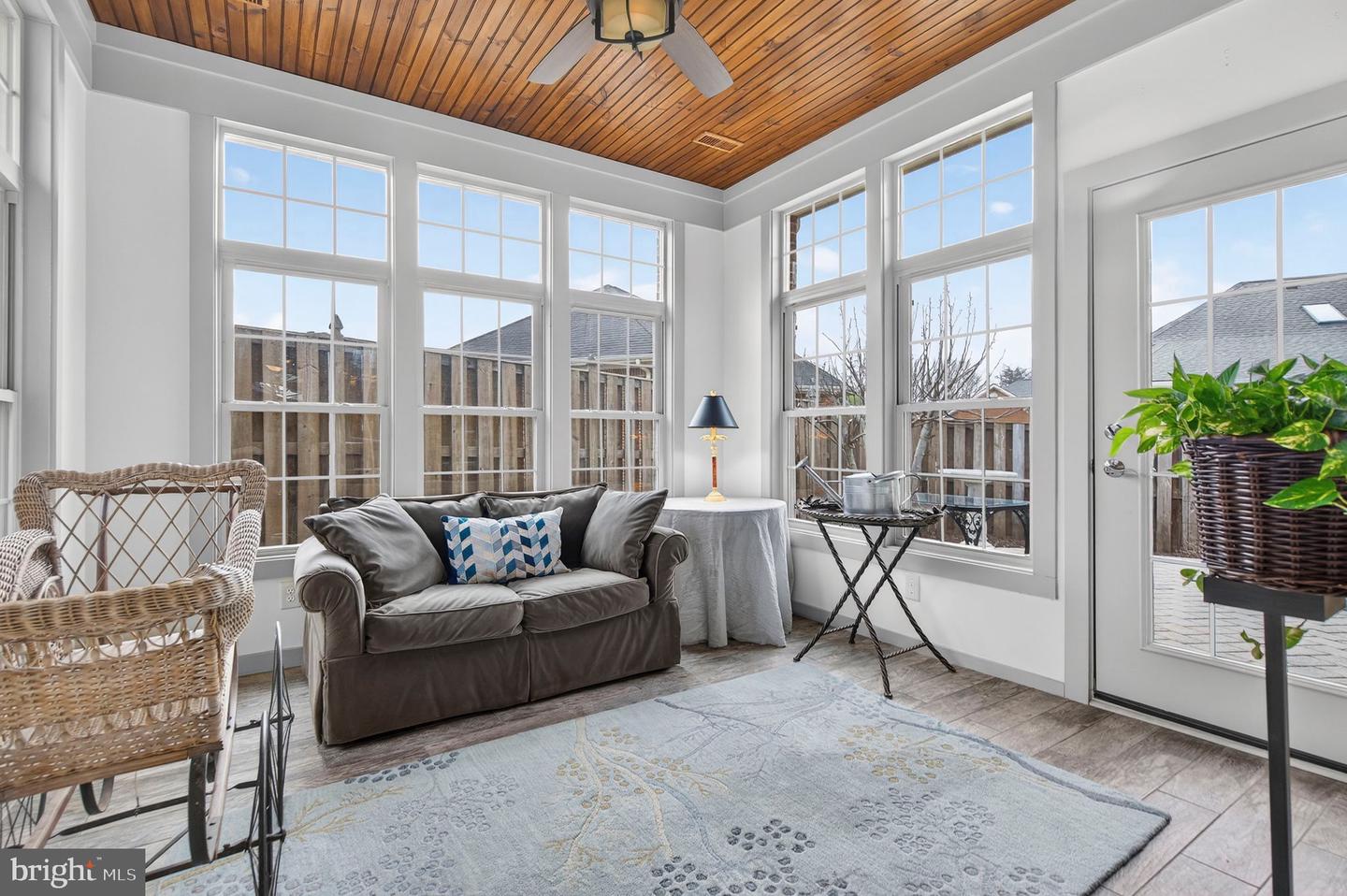 238 CARRIAGE CHASE CIR, WARRENTON, Virginia 20186, 3 Bedrooms Bedrooms, ,2 BathroomsBathrooms,Residential,For sale,238 CARRIAGE CHASE CIR,VAFQ2019650 MLS # VAFQ2019650