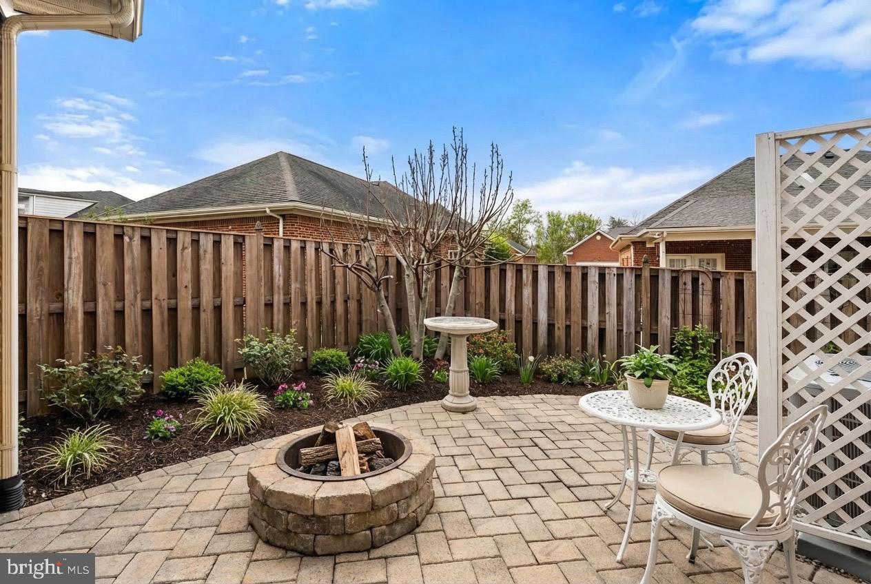 238 CARRIAGE CHASE CIR, WARRENTON, Virginia 20186, 3 Bedrooms Bedrooms, ,2 BathroomsBathrooms,Residential,For sale,238 CARRIAGE CHASE CIR,VAFQ2019650 MLS # VAFQ2019650