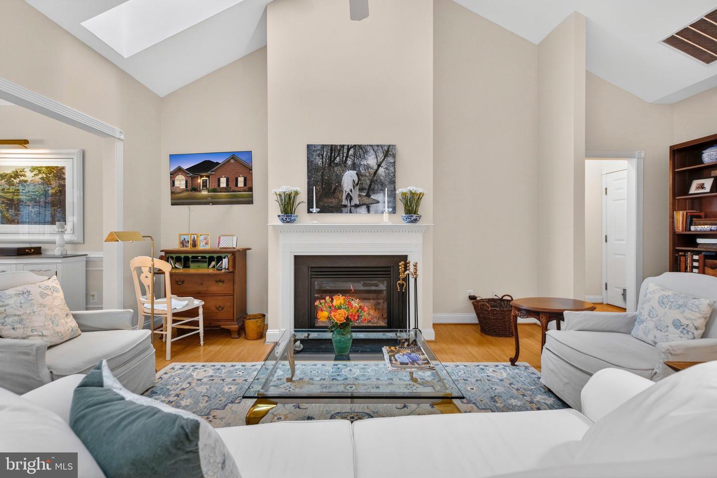 238 CARRIAGE CHASE CIR, WARRENTON, Virginia 20186, 3 Bedrooms Bedrooms, ,2 BathroomsBathrooms,Residential,For sale,238 CARRIAGE CHASE CIR,VAFQ2019650 MLS # VAFQ2019650