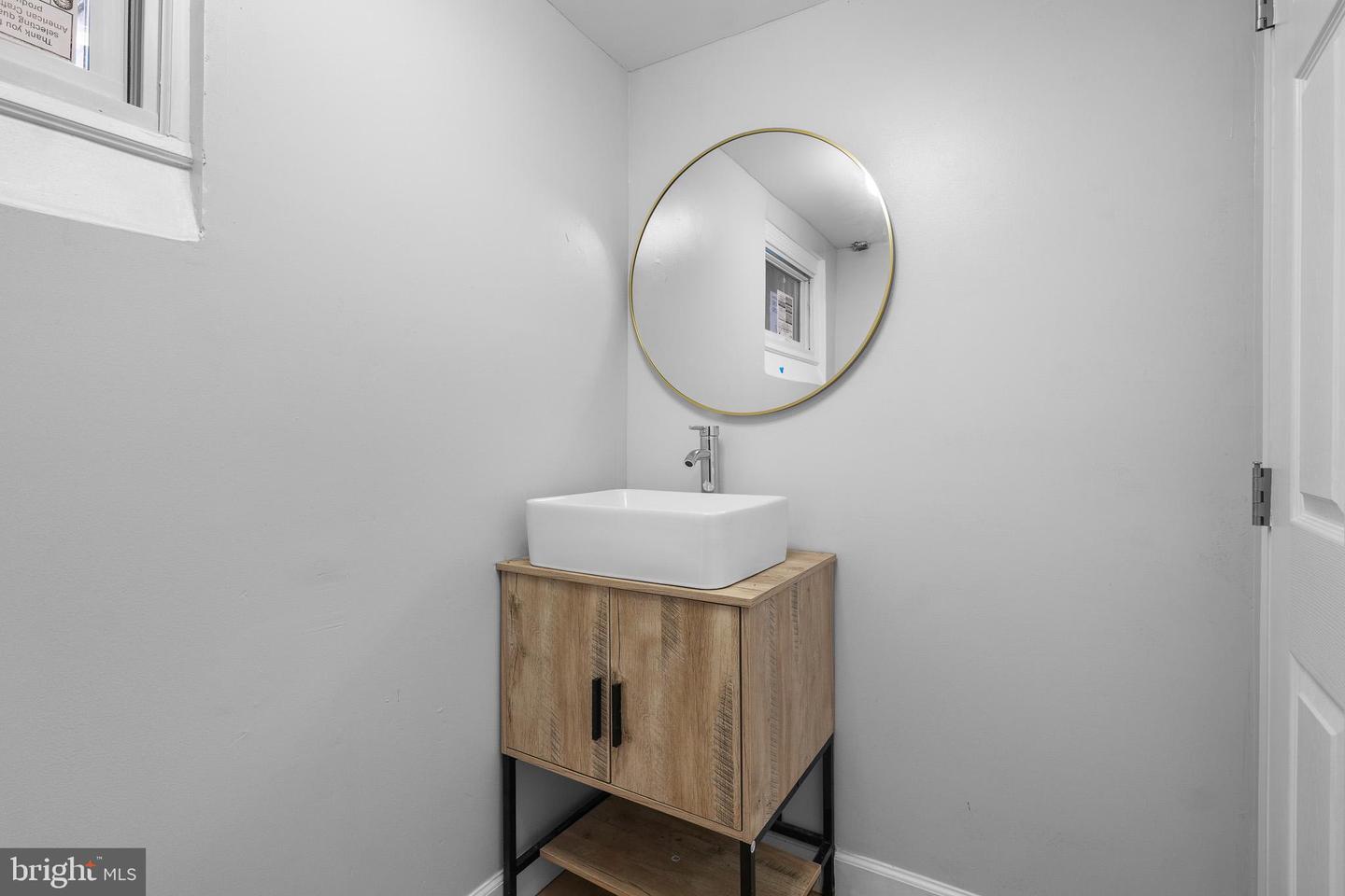 1614 Q ST SE, WASHINGTON, District Of Columbia 20020, 4 Bedrooms Bedrooms, 8 Rooms Rooms,3 BathroomsBathrooms,Residential,For sale,1614 Q ST SE,DCDC2231604 MLS # DCDC2231604 1614 Q ST SE, WASHINGTON, District Of Columbia 20020, 4 Bedrooms Bedrooms, 8 Rooms Rooms,3 BathroomsBathrooms,Residential,For sale,1614 Q ST SE,DCDC2231604 MLS # DCDC2231604