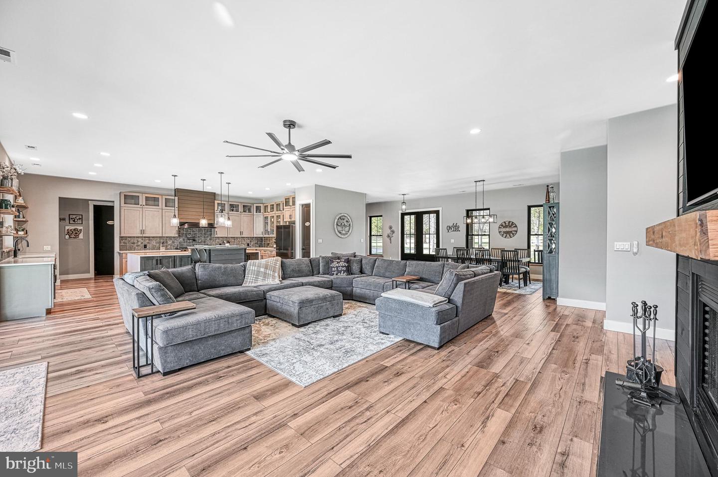 2642 PEACH GROVE RD, LOUISA, Virginia 23093, 4 Bedrooms Bedrooms, 9 Rooms Rooms,5 BathroomsBathrooms,Residential,For sale,2642 PEACH GROVE RD,VALA2008978 MLS # VALA2008978