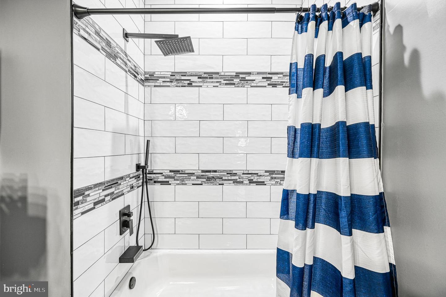 2642 PEACH GROVE RD, LOUISA, Virginia 23093, 4 Bedrooms Bedrooms, 9 Rooms Rooms,5 BathroomsBathrooms,Residential,For sale,2642 PEACH GROVE RD,VALA2008978 MLS # VALA2008978