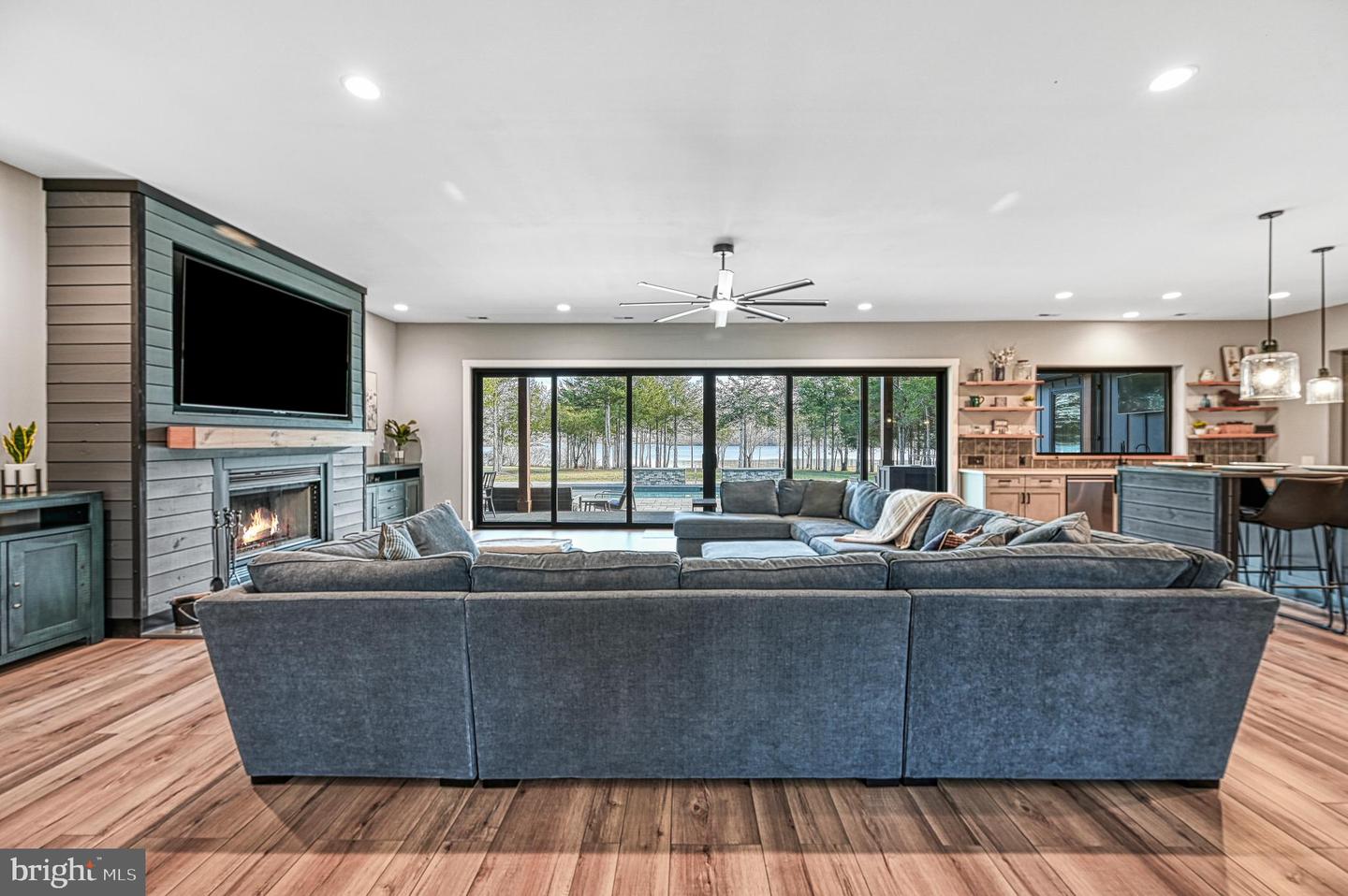 2642 PEACH GROVE RD, LOUISA, Virginia 23093, 4 Bedrooms Bedrooms, 9 Rooms Rooms,5 BathroomsBathrooms,Residential,For sale,2642 PEACH GROVE RD,VALA2008978 MLS # VALA2008978