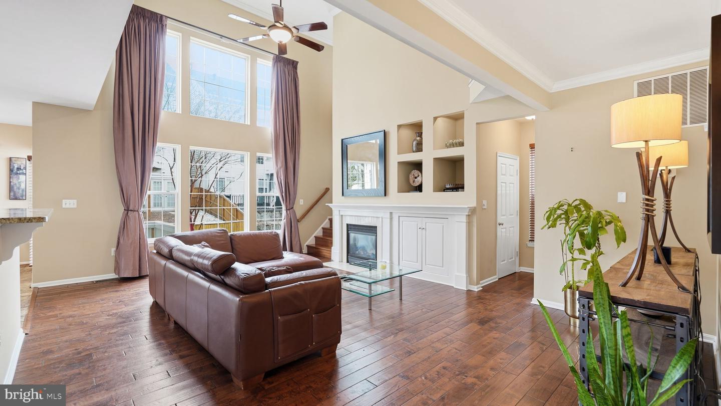 8921 MAYHEW CT, LORTON, Virginia 22079, 4 Bedrooms Bedrooms, ,3 BathroomsBathrooms,Residential,For sale,8921 MAYHEW CT,VAFX2281794 MLS # VAFX2281794