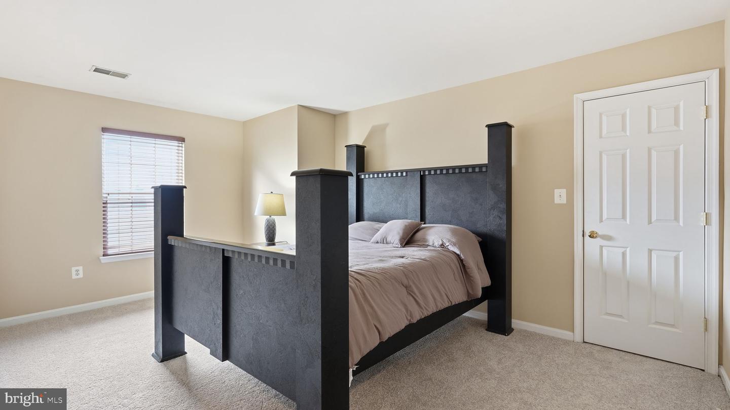 8921 MAYHEW CT, LORTON, Virginia 22079, 4 Bedrooms Bedrooms, ,3 BathroomsBathrooms,Residential,For sale,8921 MAYHEW CT,VAFX2281794 MLS # VAFX2281794