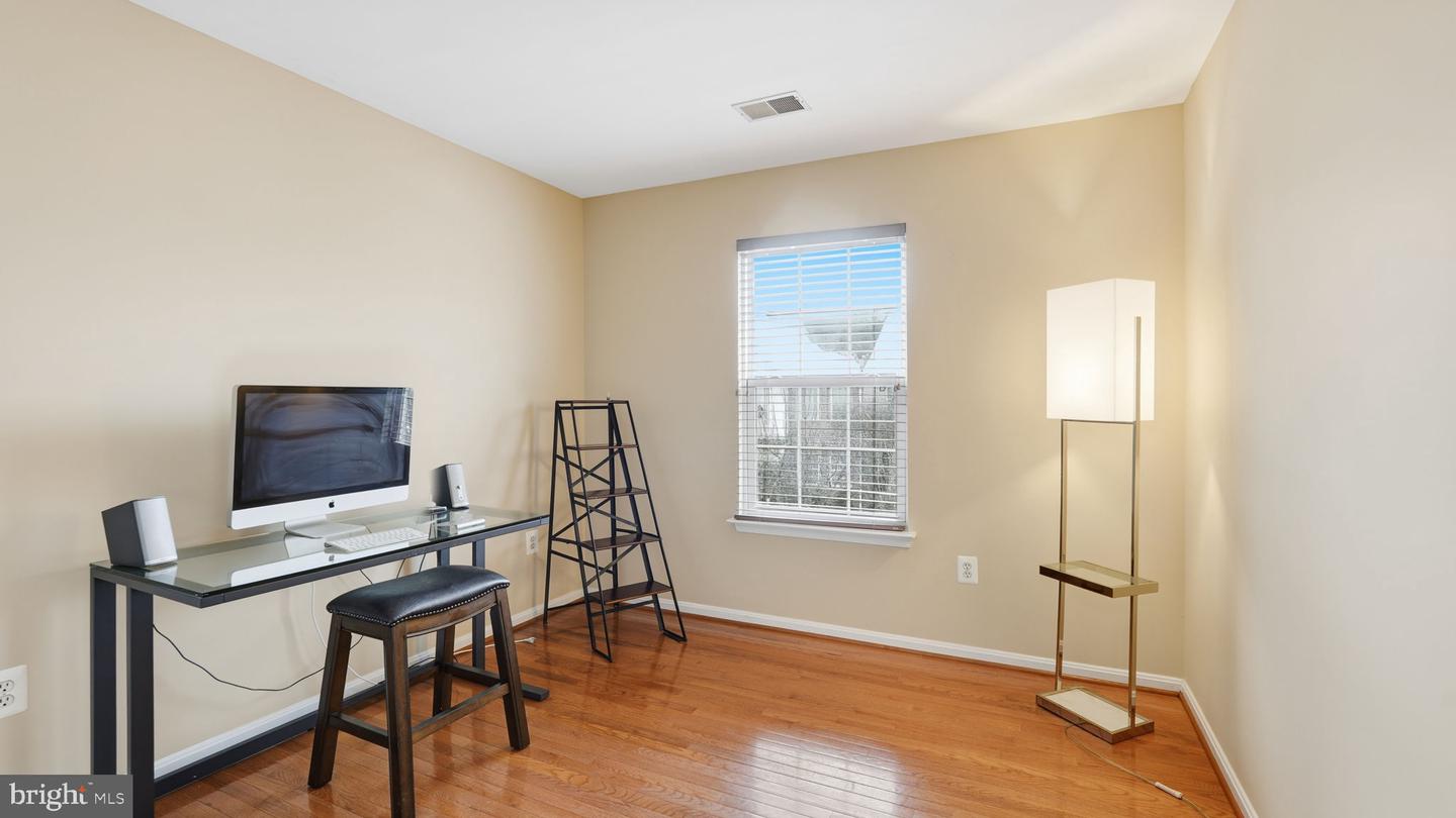 8921 MAYHEW CT, LORTON, Virginia 22079, 4 Bedrooms Bedrooms, ,3 BathroomsBathrooms,Residential,For sale,8921 MAYHEW CT,VAFX2281794 MLS # VAFX2281794