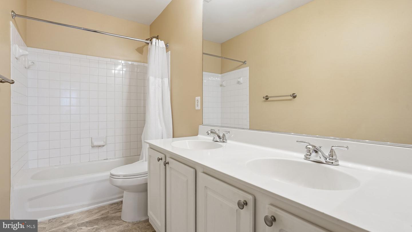 8921 MAYHEW CT, LORTON, Virginia 22079, 4 Bedrooms Bedrooms, ,3 BathroomsBathrooms,Residential,For sale,8921 MAYHEW CT,VAFX2281794 MLS # VAFX2281794