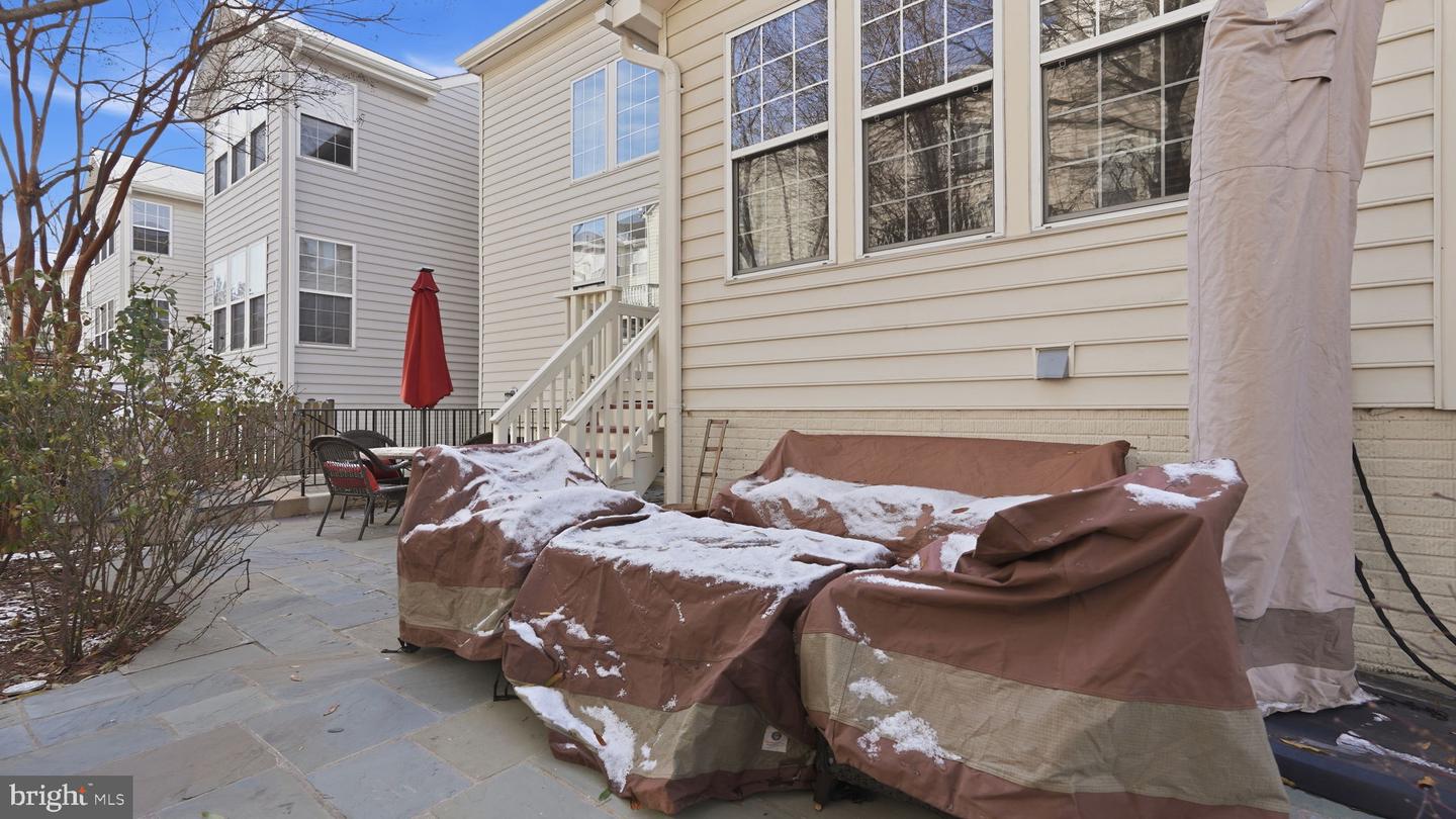 8921 MAYHEW CT, LORTON, Virginia 22079, 4 Bedrooms Bedrooms, ,3 BathroomsBathrooms,Residential,For sale,8921 MAYHEW CT,VAFX2281794 MLS # VAFX2281794