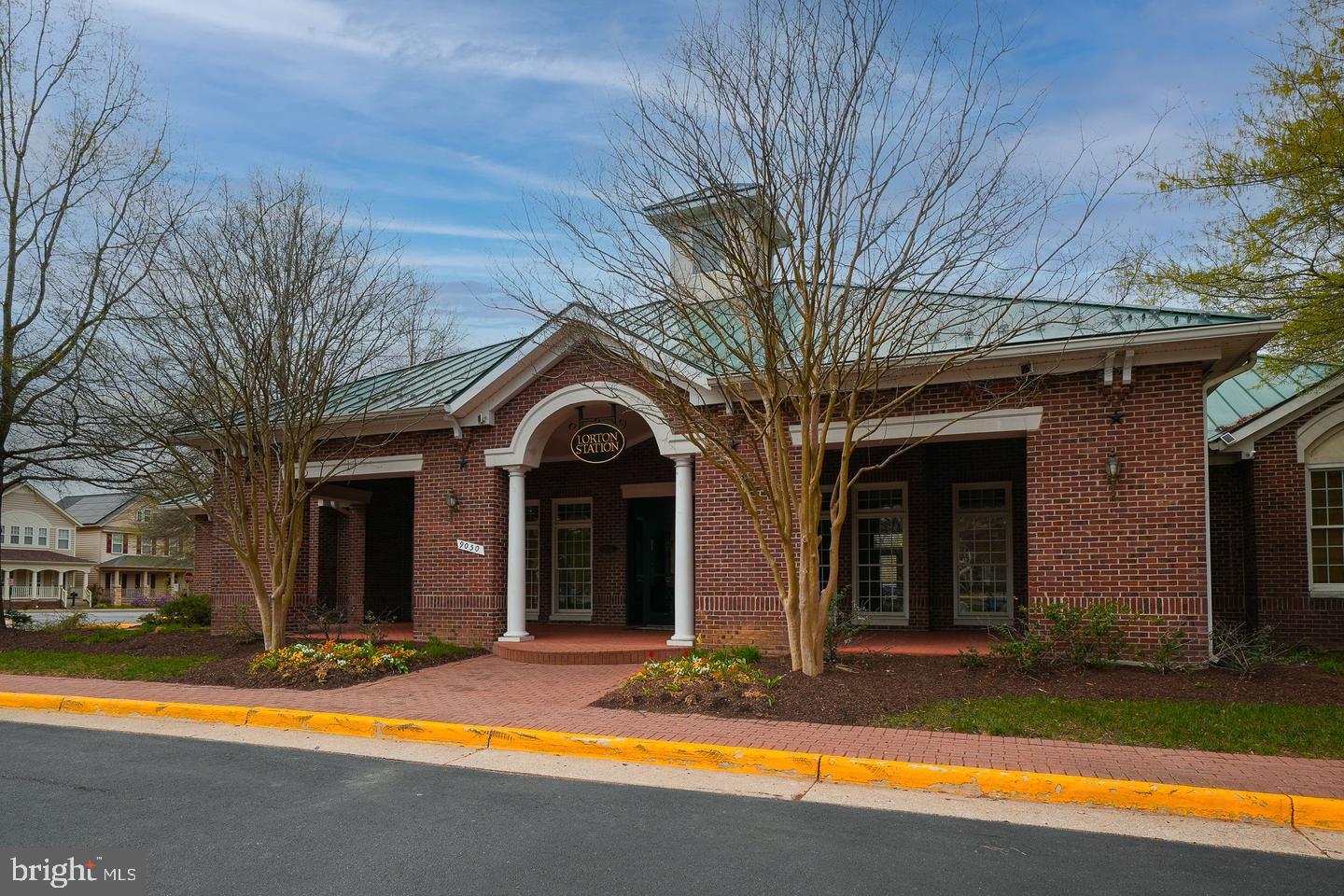 8921 MAYHEW CT, LORTON, Virginia 22079, 4 Bedrooms Bedrooms, ,3 BathroomsBathrooms,Residential,For sale,8921 MAYHEW CT,VAFX2281794 MLS # VAFX2281794