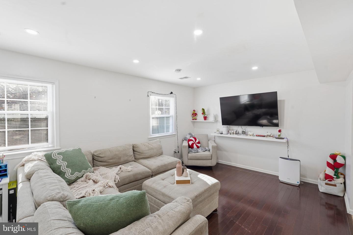 12565 PLYMOUTH CT, WOODBRIDGE, Virginia 22192, 3 Bedrooms Bedrooms, ,2 BathroomsBathrooms,Residential,For sale,12565 PLYMOUTH CT,VAPW2108828 MLS # VAPW2108828 12565 PLYMOUTH CT, WOODBRIDGE, Virginia 22192, 3 Bedrooms Bedrooms, ,2 BathroomsBathrooms,Residential,For sale,12565 PLYMOUTH CT,VAPW2108828 MLS # VAPW2108828