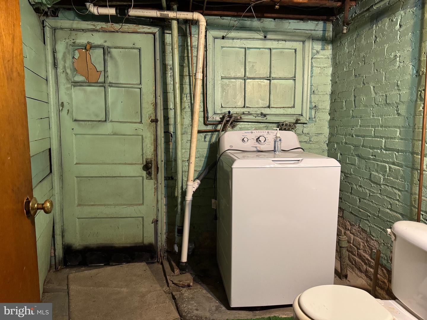 439 DELAFIELD PL NW, WASHINGTON, District Of Columbia 20011, 3 Bedrooms Bedrooms, ,1 BathroomBathrooms,Residential,For sale,439 DELAFIELD PL NW,DCDC2234854 MLS # DCDC2234854