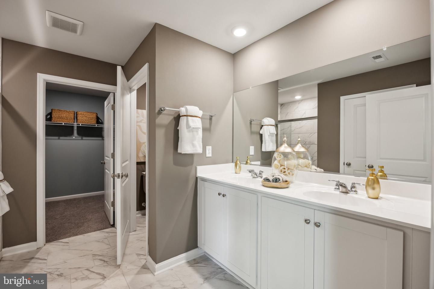 80 WHISPERING OAKS DR, STAUNTON, Virginia 24401, 4 Bedrooms Bedrooms, ,2 BathroomsBathrooms,Residential,For sale,80 WHISPERING OAKS DR,VAAG2000494 MLS # VAAG2000494 80 WHISPERING OAKS DR, STAUNTON, Virginia 24401, 4 Bedrooms Bedrooms, ,2 BathroomsBathrooms,Residential,For sale,80 WHISPERING OAKS DR,VAAG2000494 MLS # VAAG2000494