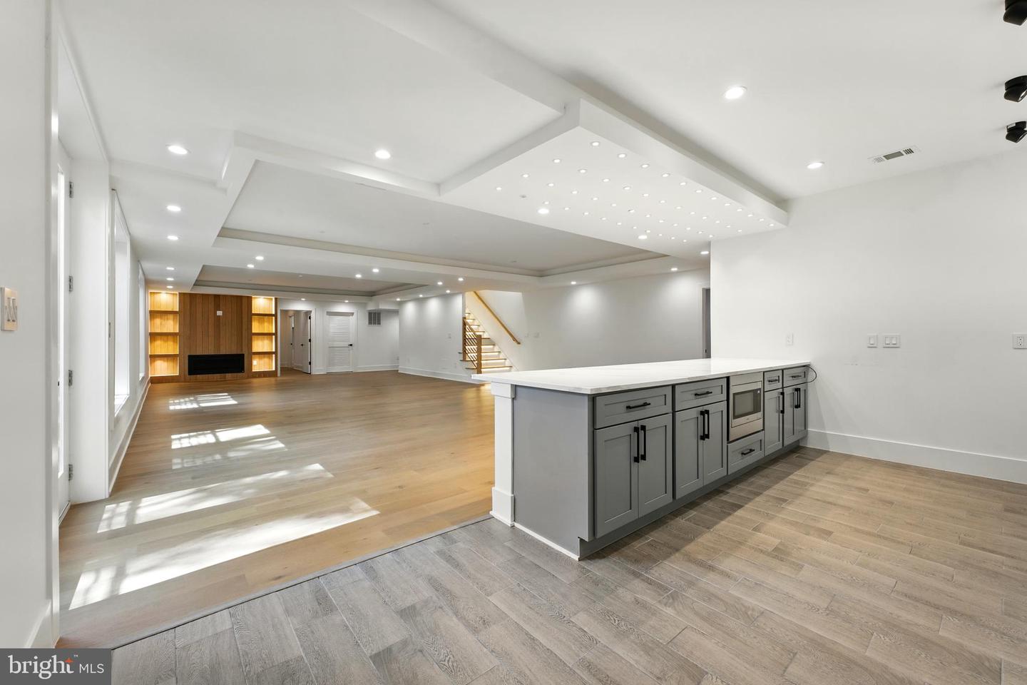 103 SAINT ANDREWS DR NE, VIENNA, Virginia 22180, 7 Bedrooms Bedrooms, ,7 BathroomsBathrooms,Residential,For sale,103 SAINT ANDREWS DR NE,VAFX2235624 MLS # VAFX2235624 103 SAINT ANDREWS DR NE, VIENNA, Virginia 22180, 7 Bedrooms Bedrooms, ,7 BathroomsBathrooms,Residential,For sale,103 SAINT ANDREWS DR NE,VAFX2235624 MLS # VAFX2235624