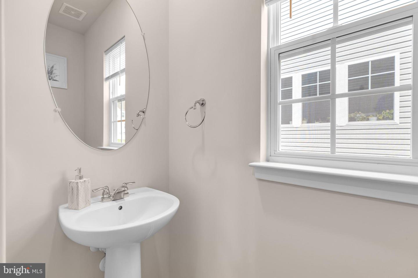 2053 WHITHORN HILL, JEFFERSONTON, Virginia 22724, 4 Bedrooms Bedrooms, ,3 BathroomsBathrooms,Residential,For sale,2053 WHITHORN HILL,VACU2011244 MLS # VACU2011244 2053 WHITHORN HILL, JEFFERSONTON, Virginia 22724, 4 Bedrooms Bedrooms, ,3 BathroomsBathrooms,Residential,For sale,2053 WHITHORN HILL,VACU2011244 MLS # VACU2011244