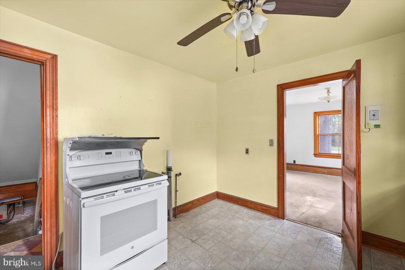 7936 CHANCELLOR RD, FREDERICKSBURG, Virginia 22407, 2 Bedrooms Bedrooms, ,1 BathroomBathrooms,Residential,For sale,7936 CHANCELLOR RD,VASP2036240 MLS # VASP2036240 7936 CHANCELLOR RD, FREDERICKSBURG, Virginia 22407, 2 Bedrooms Bedrooms, ,1 BathroomBathrooms,Residential,For sale,7936 CHANCELLOR RD,VASP2036240 MLS # VASP2036240