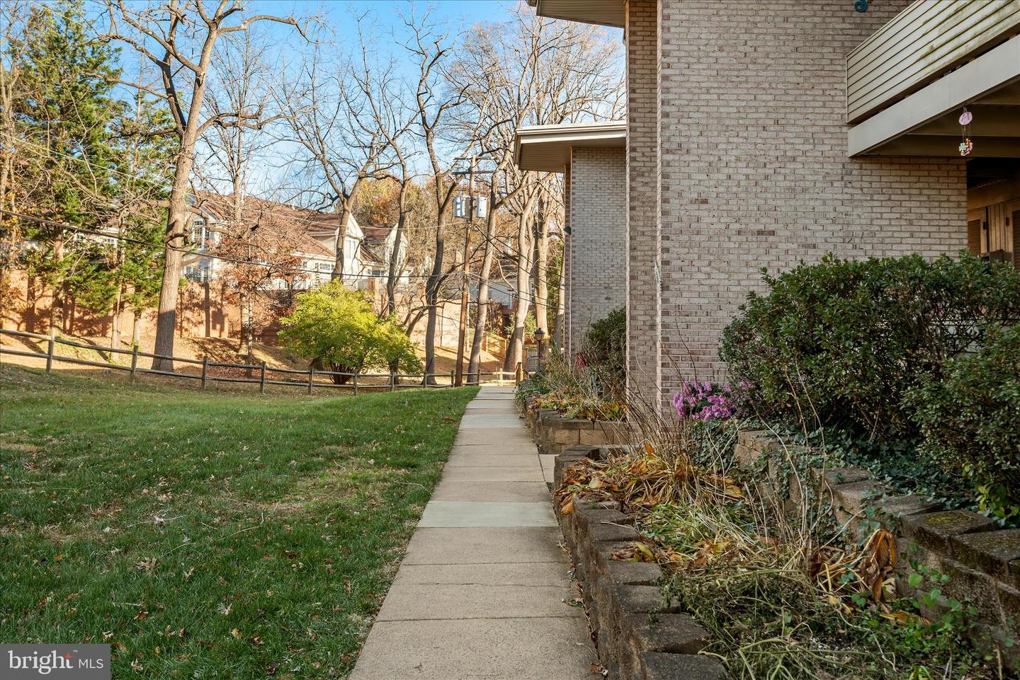 156 HAYCOCK RD #A-6, FALLS CHURCH, Virginia 22046, 1 Bedroom Bedrooms, ,1 BathroomBathrooms,Residential,For sale,156 HAYCOCK RD #A-6,VAFA2003366 MLS # VAFA2003366 156 HAYCOCK RD #A-6, FALLS CHURCH, Virginia 22046, 1 Bedroom Bedrooms, ,1 BathroomBathrooms,Residential,For sale,156 HAYCOCK RD #A-6,VAFA2003366 MLS # VAFA2003366