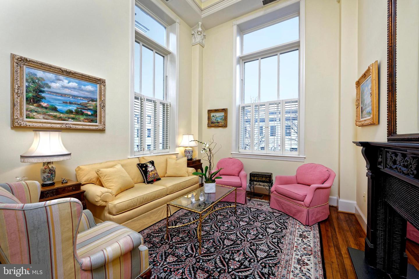 318 PRINCE ST #3, ALEXANDRIA, Virginia 22314, 2 Bedrooms Bedrooms, ,2 BathroomsBathrooms,Residential,For sale,318 PRINCE ST #3,VAAX2052118 MLS # VAAX2052118 318 PRINCE ST #3, ALEXANDRIA, Virginia 22314, 2 Bedrooms Bedrooms, ,2 BathroomsBathrooms,Residential,For sale,318 PRINCE ST #3,VAAX2052118 MLS # VAAX2052118