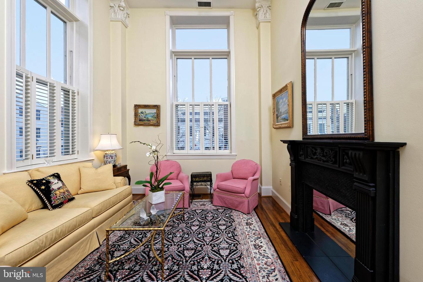 318 PRINCE ST #3, ALEXANDRIA, Virginia 22314, 2 Bedrooms Bedrooms, ,2 BathroomsBathrooms,Residential,For sale,318 PRINCE ST #3,VAAX2052118 MLS # VAAX2052118 318 PRINCE ST #3, ALEXANDRIA, Virginia 22314, 2 Bedrooms Bedrooms, ,2 BathroomsBathrooms,Residential,For sale,318 PRINCE ST #3,VAAX2052118 MLS # VAAX2052118