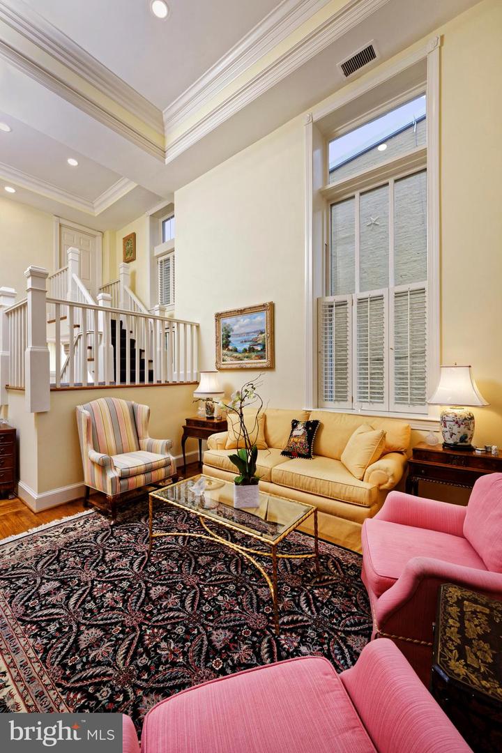 318 PRINCE ST #3, ALEXANDRIA, Virginia 22314, 2 Bedrooms Bedrooms, ,2 BathroomsBathrooms,Residential,For sale,318 PRINCE ST #3,VAAX2052118 MLS # VAAX2052118 318 PRINCE ST #3, ALEXANDRIA, Virginia 22314, 2 Bedrooms Bedrooms, ,2 BathroomsBathrooms,Residential,For sale,318 PRINCE ST #3,VAAX2052118 MLS # VAAX2052118