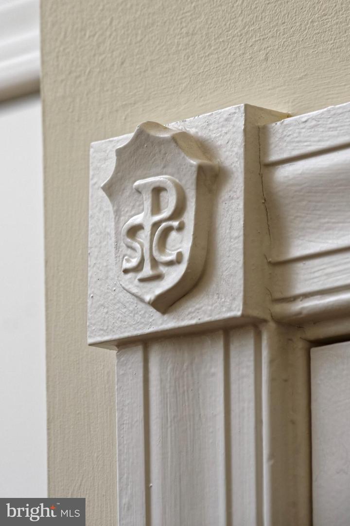 318 PRINCE ST #3, ALEXANDRIA, Virginia 22314, 2 Bedrooms Bedrooms, ,2 BathroomsBathrooms,Residential,For sale,318 PRINCE ST #3,VAAX2052118 MLS # VAAX2052118 318 PRINCE ST #3, ALEXANDRIA, Virginia 22314, 2 Bedrooms Bedrooms, ,2 BathroomsBathrooms,Residential,For sale,318 PRINCE ST #3,VAAX2052118 MLS # VAAX2052118