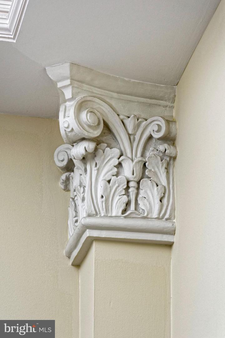 318 PRINCE ST #3, ALEXANDRIA, Virginia 22314, 2 Bedrooms Bedrooms, ,2 BathroomsBathrooms,Residential,For sale,318 PRINCE ST #3,VAAX2052118 MLS # VAAX2052118 318 PRINCE ST #3, ALEXANDRIA, Virginia 22314, 2 Bedrooms Bedrooms, ,2 BathroomsBathrooms,Residential,For sale,318 PRINCE ST #3,VAAX2052118 MLS # VAAX2052118