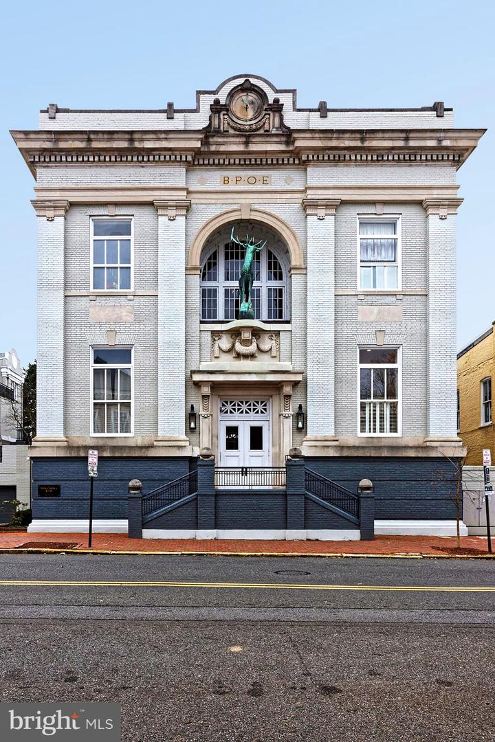 318 PRINCE ST #3, ALEXANDRIA, Virginia 22314, 2 Bedrooms Bedrooms, ,2 BathroomsBathrooms,Residential,For sale,318 PRINCE ST #3,VAAX2052118 MLS # VAAX2052118 318 PRINCE ST #3, ALEXANDRIA, Virginia 22314, 2 Bedrooms Bedrooms, ,2 BathroomsBathrooms,Residential,For sale,318 PRINCE ST #3,VAAX2052118 MLS # VAAX2052118