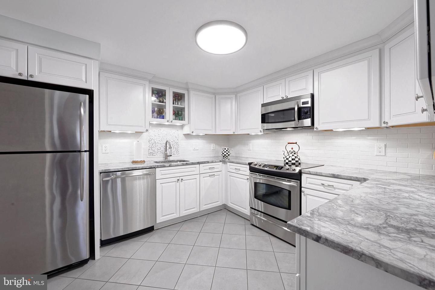 318 PRINCE ST #3, ALEXANDRIA, Virginia 22314, 2 Bedrooms Bedrooms, ,2 BathroomsBathrooms,Residential,For sale,318 PRINCE ST #3,VAAX2052118 MLS # VAAX2052118 318 PRINCE ST #3, ALEXANDRIA, Virginia 22314, 2 Bedrooms Bedrooms, ,2 BathroomsBathrooms,Residential,For sale,318 PRINCE ST #3,VAAX2052118 MLS # VAAX2052118