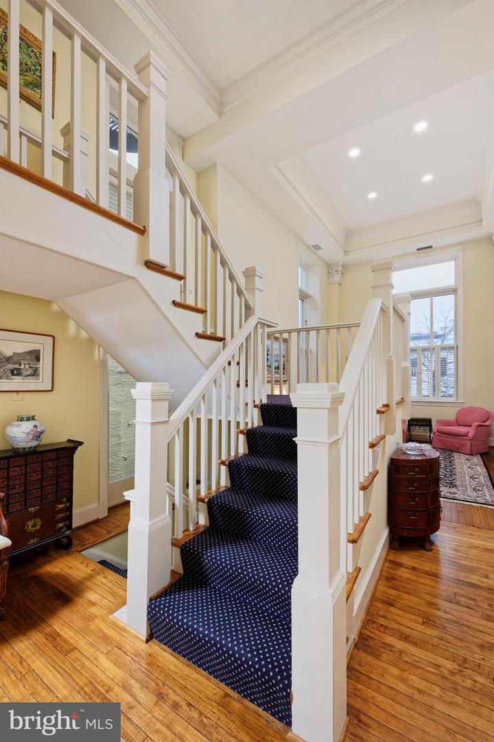 318 PRINCE ST #3, ALEXANDRIA, Virginia 22314, 2 Bedrooms Bedrooms, ,2 BathroomsBathrooms,Residential,For sale,318 PRINCE ST #3,VAAX2052118 MLS # VAAX2052118 318 PRINCE ST #3, ALEXANDRIA, Virginia 22314, 2 Bedrooms Bedrooms, ,2 BathroomsBathrooms,Residential,For sale,318 PRINCE ST #3,VAAX2052118 MLS # VAAX2052118