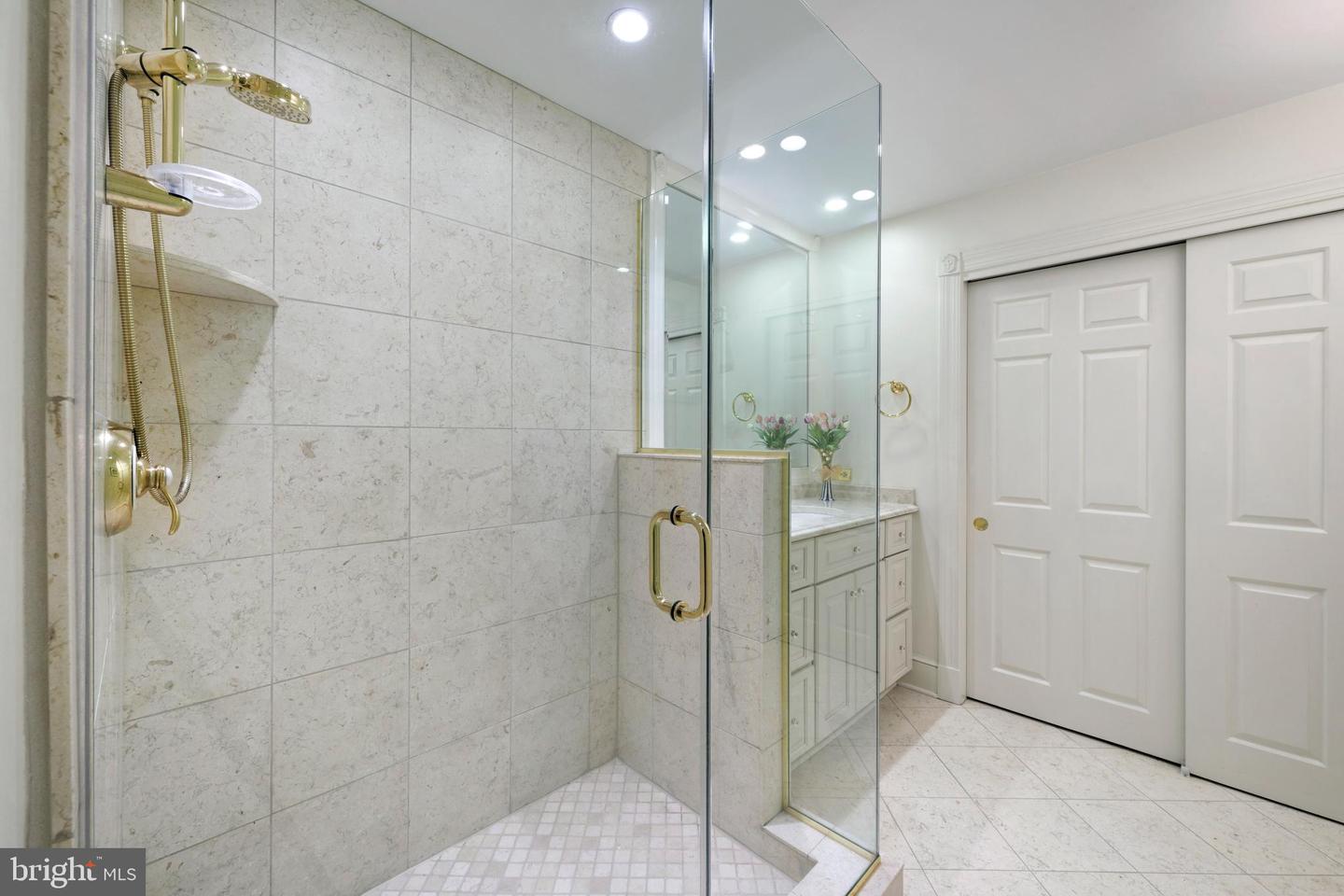 318 PRINCE ST #3, ALEXANDRIA, Virginia 22314, 2 Bedrooms Bedrooms, ,2 BathroomsBathrooms,Residential,For sale,318 PRINCE ST #3,VAAX2052118 MLS # VAAX2052118 318 PRINCE ST #3, ALEXANDRIA, Virginia 22314, 2 Bedrooms Bedrooms, ,2 BathroomsBathrooms,Residential,For sale,318 PRINCE ST #3,VAAX2052118 MLS # VAAX2052118