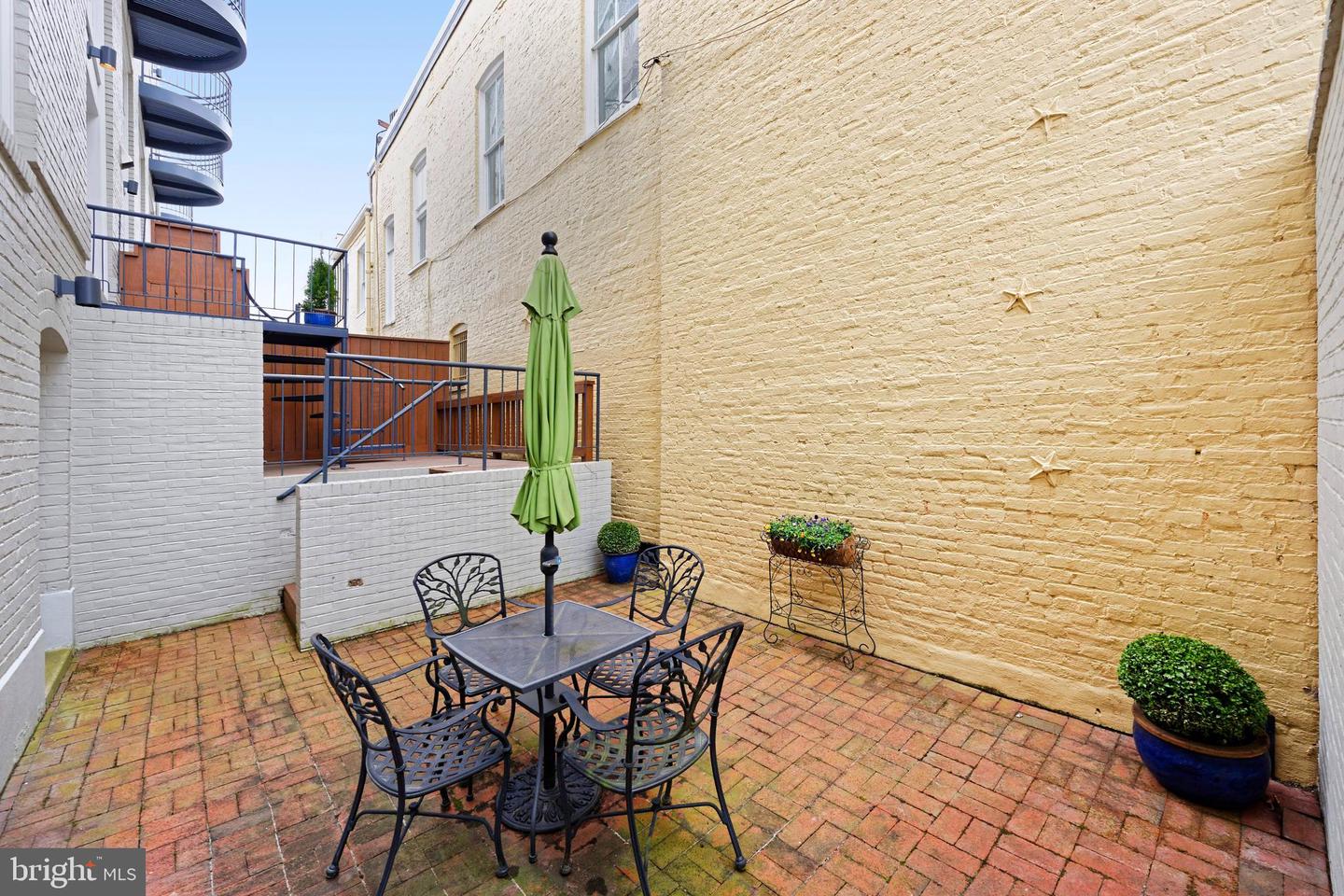 318 PRINCE ST #3, ALEXANDRIA, Virginia 22314, 2 Bedrooms Bedrooms, ,2 BathroomsBathrooms,Residential,For sale,318 PRINCE ST #3,VAAX2052118 MLS # VAAX2052118 318 PRINCE ST #3, ALEXANDRIA, Virginia 22314, 2 Bedrooms Bedrooms, ,2 BathroomsBathrooms,Residential,For sale,318 PRINCE ST #3,VAAX2052118 MLS # VAAX2052118