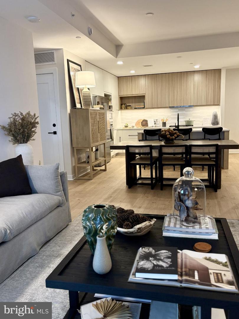 255 W. FALLS STATION BLVD #603, FALLS CHURCH, Virginia 22046, 2 Bedrooms Bedrooms, ,2 BathroomsBathrooms,Residential,For sale,255 W. FALLS STATION BLVD #603,VAFA2003490 MLS # VAFA2003490