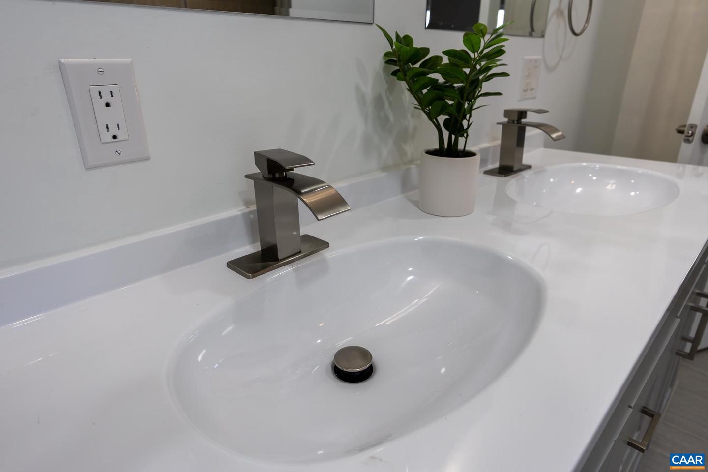 6760 COURTHOUSE RD, LOUISA, Virginia 23093, 4 Bedrooms Bedrooms, ,2 BathroomsBathrooms,Residential,For sale,6760 COURTHOUSE RD,671814 MLS # 671814