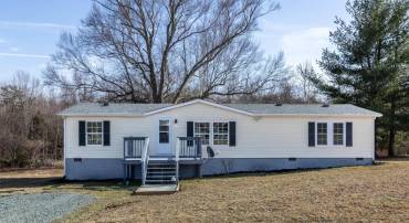 6760 COURTHOUSE RD, LOUISA, Virginia 23093, 4 Bedrooms Bedrooms, ,2 BathroomsBathrooms,Residential,For sale,6760 COURTHOUSE RD,671814 MLS # 671814