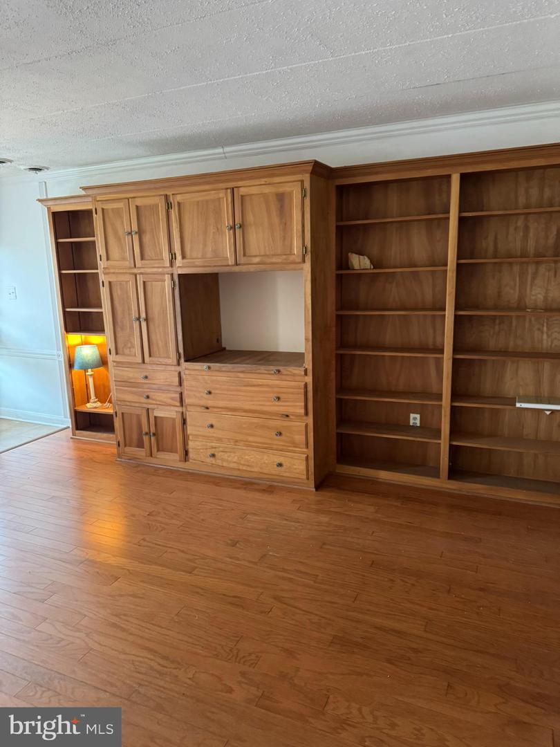 2633 FORT FARNSWORTH RD #268, ALEXANDRIA, Virginia 22303, 1 Bedroom Bedrooms, 3 Rooms Rooms,1 BathroomBathrooms,Residential,For sale,2633 FORT FARNSWORTH RD #268,VAFX2282522 MLS # VAFX2282522 2633 FORT FARNSWORTH RD #268, ALEXANDRIA, Virginia 22303, 1 Bedroom Bedrooms, 3 Rooms Rooms,1 BathroomBathrooms,Residential,For sale,2633 FORT FARNSWORTH RD #268,VAFX2282522 MLS # VAFX2282522