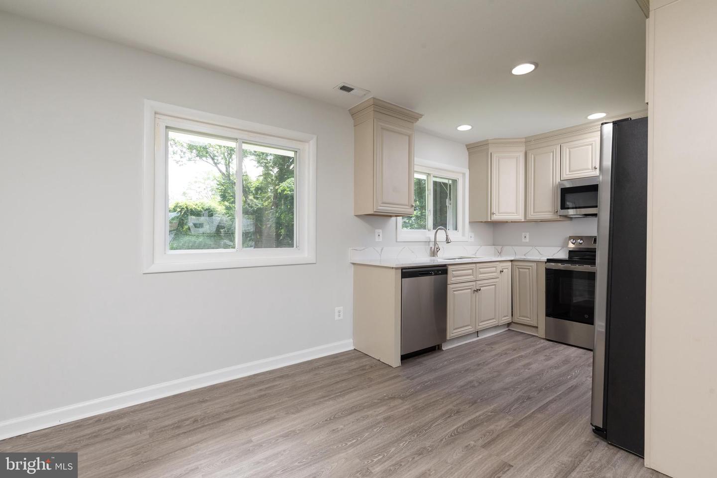 1305 BARNARD DR, HENRICO, Virginia 23229, 4 Bedrooms Bedrooms, ,2 BathroomsBathrooms,Residential,For sale,1305 BARNARD DR,VAHN2000990 MLS # VAHN2000990 1305 BARNARD DR, HENRICO, Virginia 23229, 4 Bedrooms Bedrooms, ,2 BathroomsBathrooms,Residential,For sale,1305 BARNARD DR,VAHN2000990 MLS # VAHN2000990