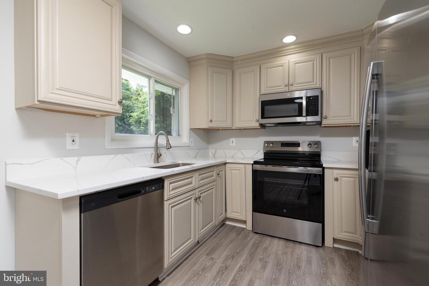 1305 BARNARD DR, HENRICO, Virginia 23229, 4 Bedrooms Bedrooms, ,2 BathroomsBathrooms,Residential,For sale,1305 BARNARD DR,VAHN2000990 MLS # VAHN2000990 1305 BARNARD DR, HENRICO, Virginia 23229, 4 Bedrooms Bedrooms, ,2 BathroomsBathrooms,Residential,For sale,1305 BARNARD DR,VAHN2000990 MLS # VAHN2000990