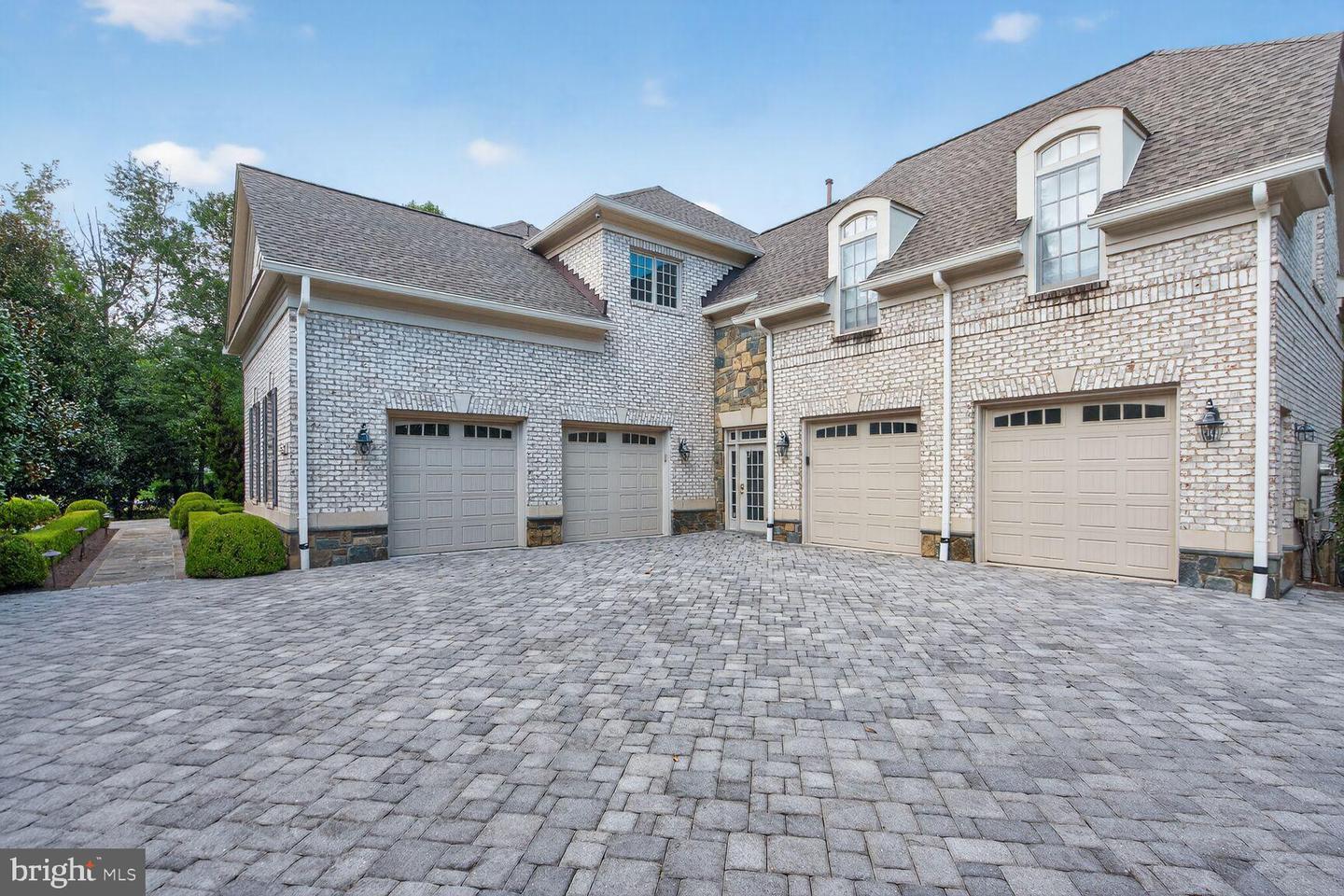 9864 WALKER GLEN CT, GREAT FALLS, Virginia 22066, 7 Bedrooms Bedrooms, ,7 BathroomsBathrooms,Residential,For sale,9864 WALKER GLEN CT,VAFX2260212 MLS # VAFX2260212 9864 WALKER GLEN CT, GREAT FALLS, Virginia 22066, 7 Bedrooms Bedrooms, ,7 BathroomsBathrooms,Residential,For sale,9864 WALKER GLEN CT,VAFX2260212 MLS # VAFX2260212