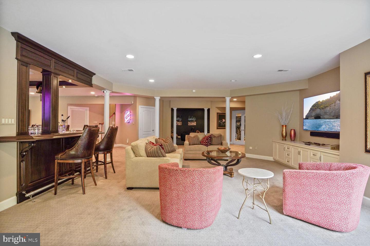 9864 WALKER GLEN CT, GREAT FALLS, Virginia 22066, 7 Bedrooms Bedrooms, ,7 BathroomsBathrooms,Residential,For sale,9864 WALKER GLEN CT,VAFX2260212 MLS # VAFX2260212 9864 WALKER GLEN CT, GREAT FALLS, Virginia 22066, 7 Bedrooms Bedrooms, ,7 BathroomsBathrooms,Residential,For sale,9864 WALKER GLEN CT,VAFX2260212 MLS # VAFX2260212