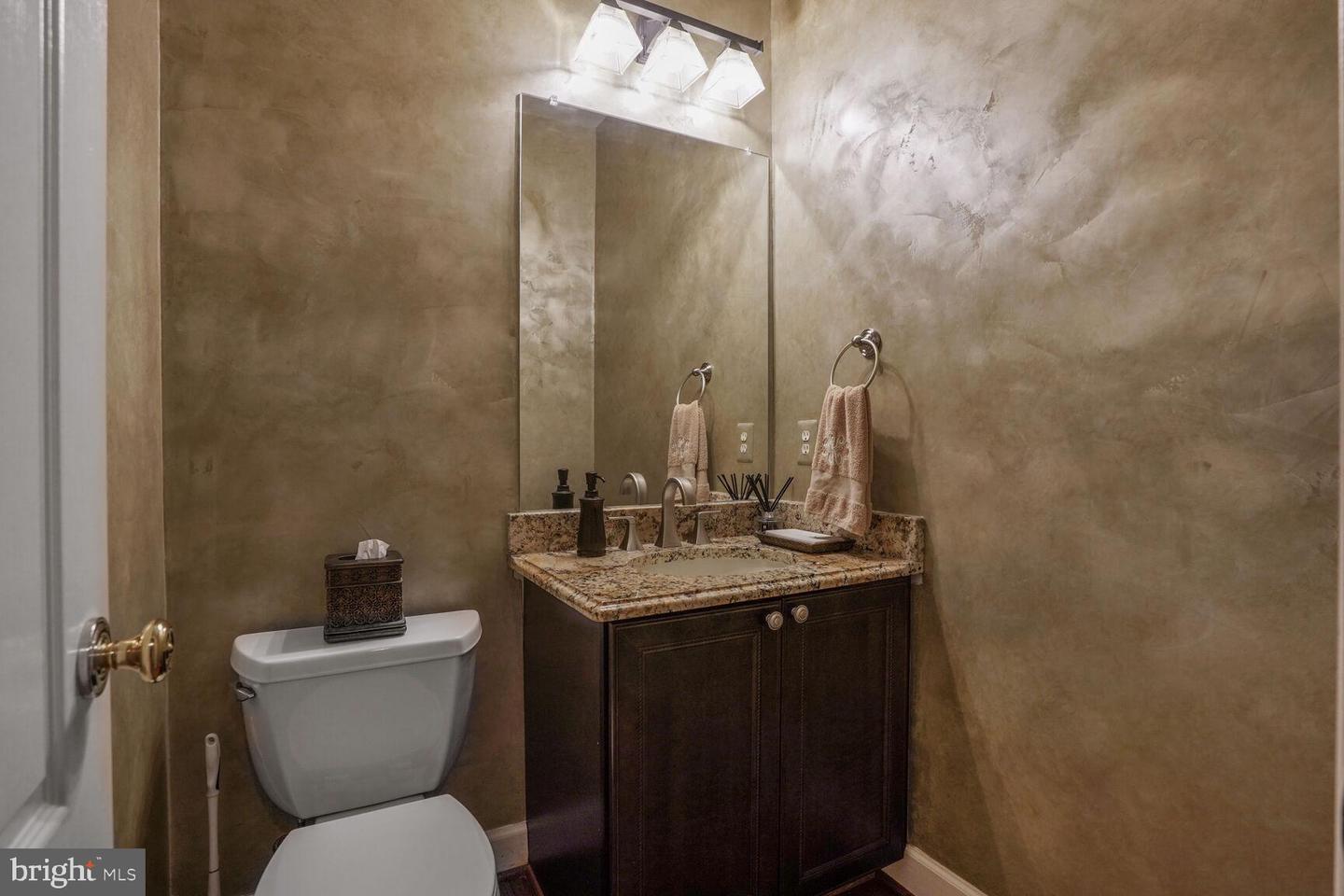 9864 WALKER GLEN CT, GREAT FALLS, Virginia 22066, 7 Bedrooms Bedrooms, ,7 BathroomsBathrooms,Residential,For sale,9864 WALKER GLEN CT,VAFX2260212 MLS # VAFX2260212 9864 WALKER GLEN CT, GREAT FALLS, Virginia 22066, 7 Bedrooms Bedrooms, ,7 BathroomsBathrooms,Residential,For sale,9864 WALKER GLEN CT,VAFX2260212 MLS # VAFX2260212