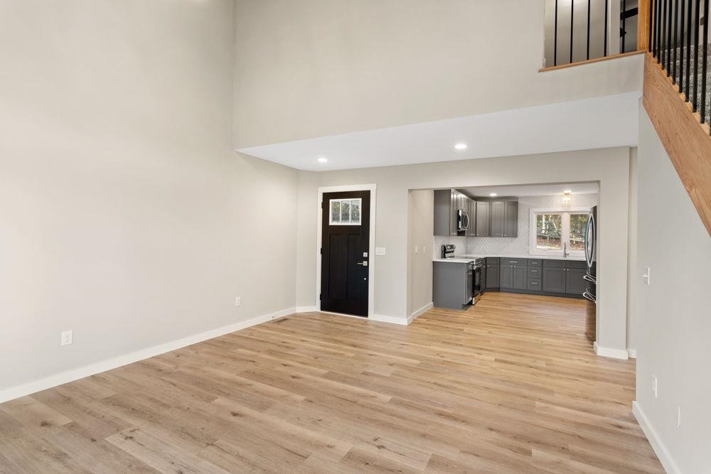 with vaulted ceiling. with vaulted ceiling.