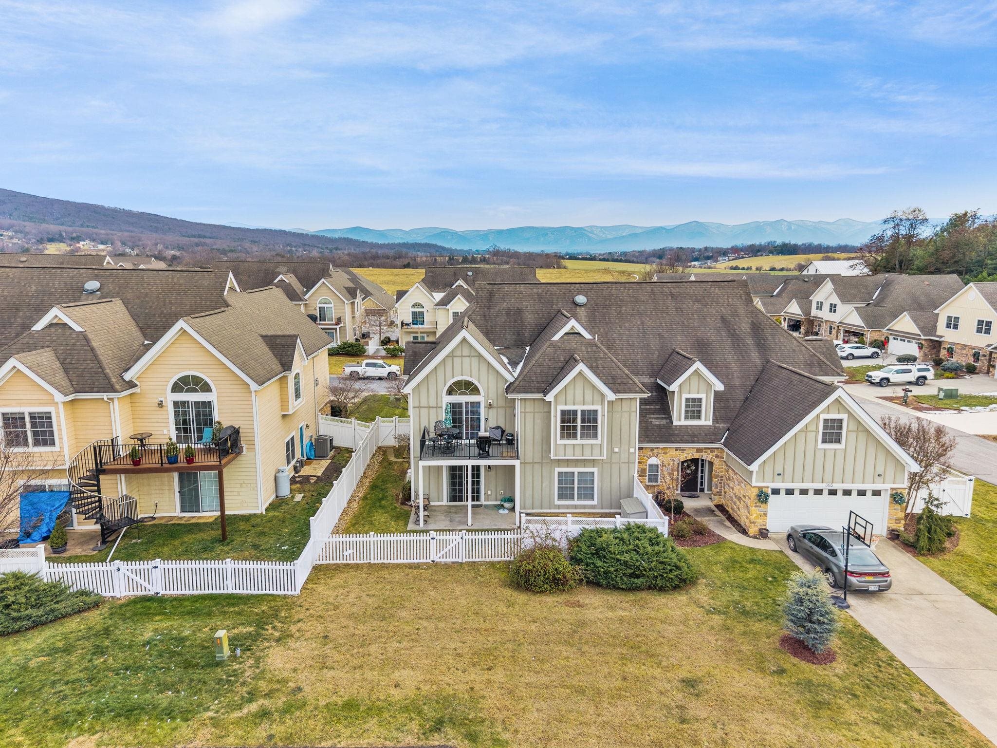 256 MACALLISTER WAY, ROCKINGHAM, Virginia 22801, 3 Bedrooms Bedrooms, ,2 BathroomsBathrooms,Residential,256 MACALLISTER WAY,671846 MLS # 671846 256 MACALLISTER WAY, ROCKINGHAM, Virginia 22801, 3 Bedrooms Bedrooms, ,2 BathroomsBathrooms,Residential,256 MACALLISTER WAY,671846 MLS # 671846