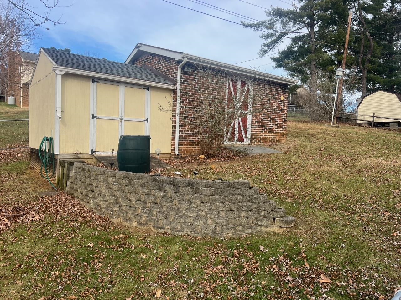 84 HUDSON AVE, STAUNTON, Virginia 24401, 3 Bedrooms Bedrooms, ,2 BathroomsBathrooms,Residential,84 HUDSON AVE,671847 MLS # 671847 84 HUDSON AVE, STAUNTON, Virginia 24401, 3 Bedrooms Bedrooms, ,2 BathroomsBathrooms,Residential,84 HUDSON AVE,671847 MLS # 671847