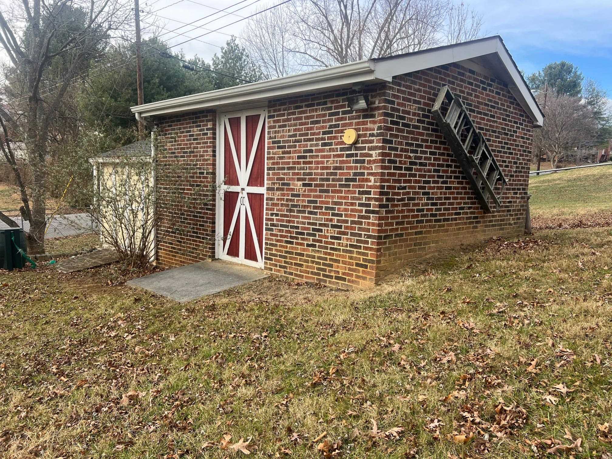 84 HUDSON AVE, STAUNTON, Virginia 24401, 3 Bedrooms Bedrooms, ,2 BathroomsBathrooms,Residential,84 HUDSON AVE,671847 MLS # 671847 84 HUDSON AVE, STAUNTON, Virginia 24401, 3 Bedrooms Bedrooms, ,2 BathroomsBathrooms,Residential,84 HUDSON AVE,671847 MLS # 671847