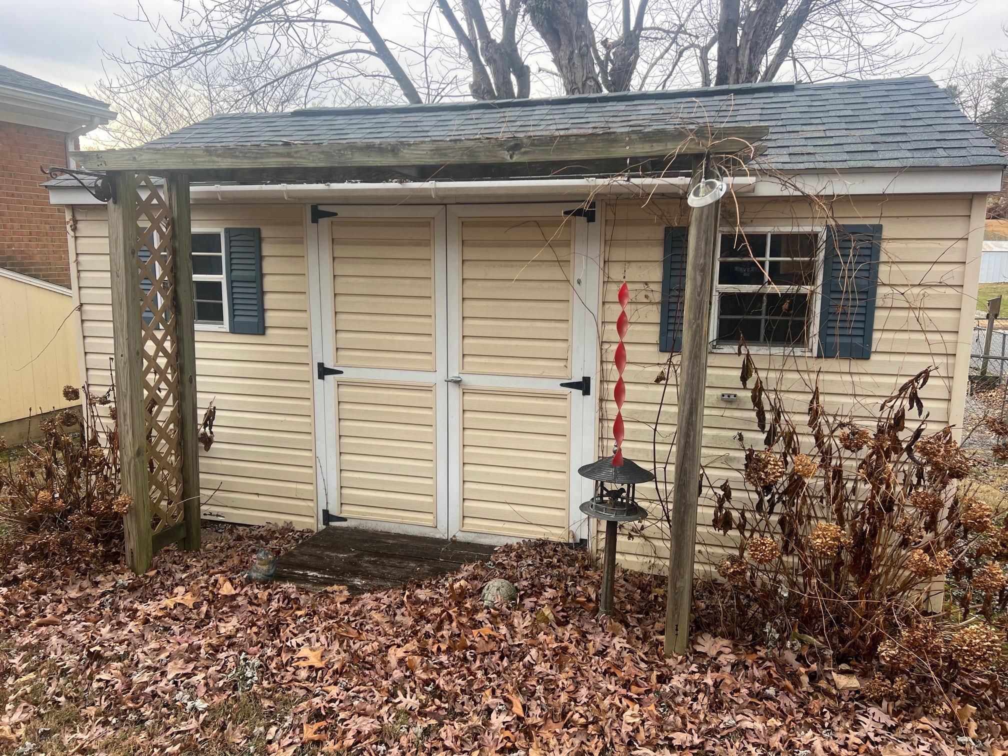 84 HUDSON AVE, STAUNTON, Virginia 24401, 3 Bedrooms Bedrooms, ,2 BathroomsBathrooms,Residential,84 HUDSON AVE,671847 MLS # 671847 84 HUDSON AVE, STAUNTON, Virginia 24401, 3 Bedrooms Bedrooms, ,2 BathroomsBathrooms,Residential,84 HUDSON AVE,671847 MLS # 671847