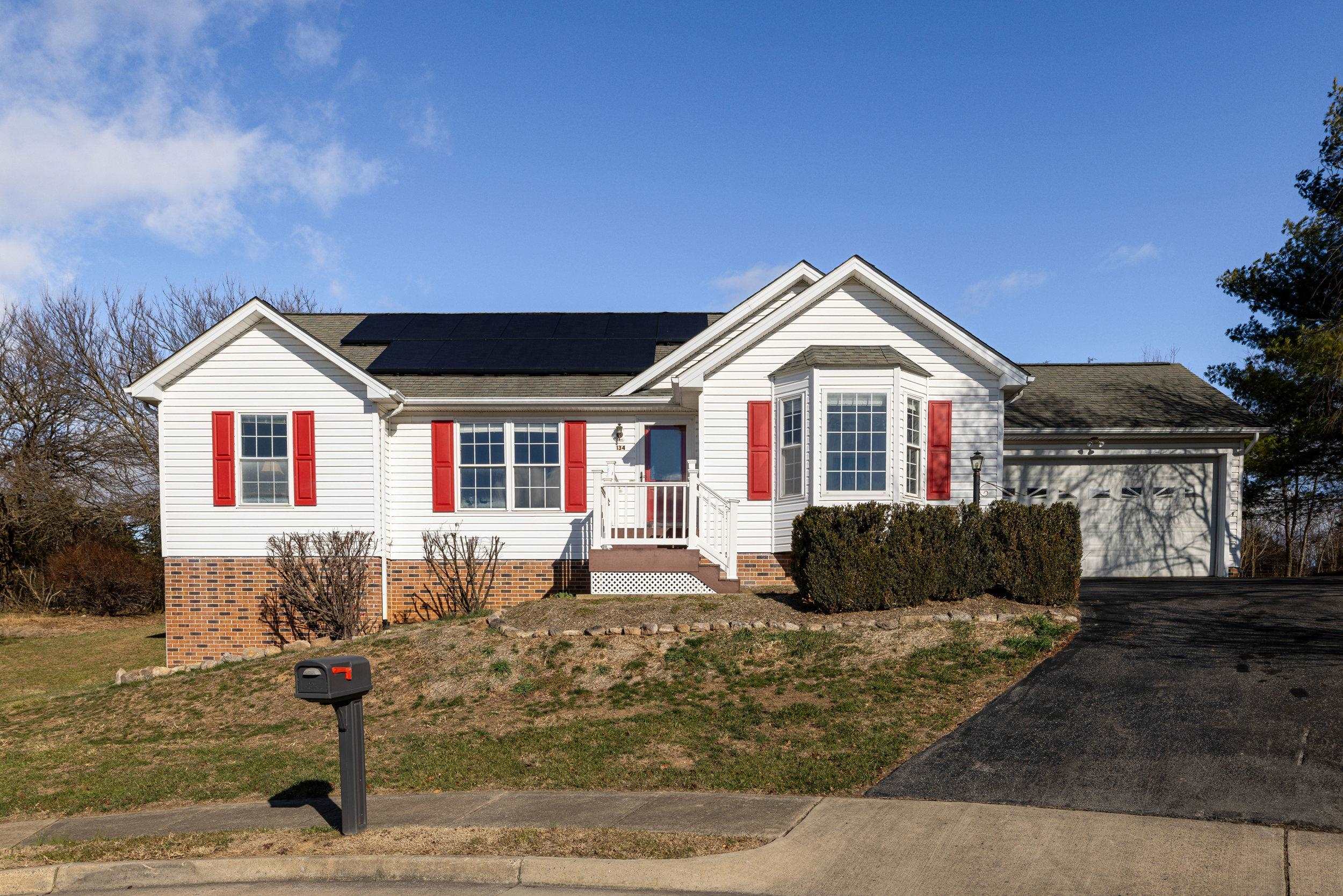 134 DILLON CT, NEW MARKET, Virginia 22844, 3 Bedrooms Bedrooms, ,2 BathroomsBathrooms,Residential,134 DILLON CT,671848 MLS # 671848