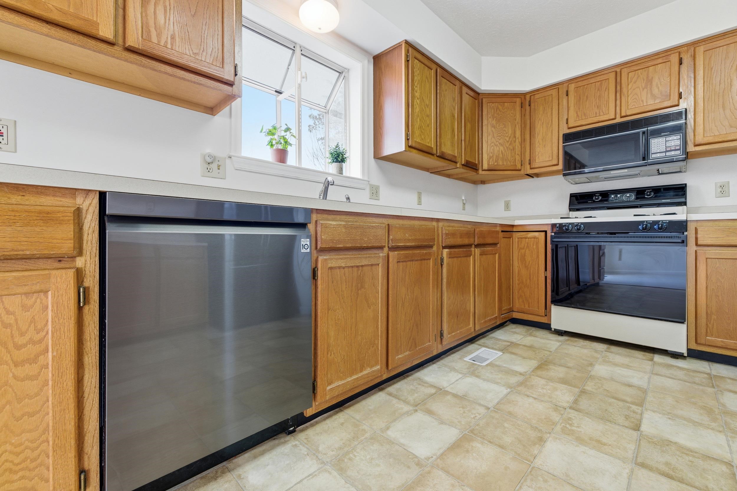 134 DILLON CT, NEW MARKET, Virginia 22844, 3 Bedrooms Bedrooms, ,2 BathroomsBathrooms,Residential,134 DILLON CT,671848 MLS # 671848 134 DILLON CT, NEW MARKET, Virginia 22844, 3 Bedrooms Bedrooms, ,2 BathroomsBathrooms,Residential,134 DILLON CT,671848 MLS # 671848